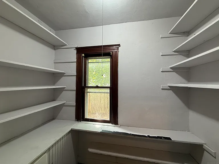 184 Fairview St #1 — Photo 8