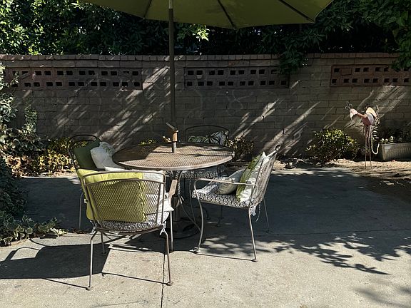 3rd image of 11909 Riverside Dr