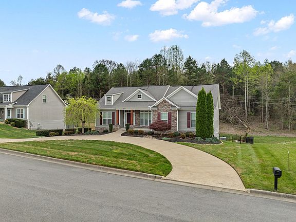 2nd image of 4413 Old Colony Ln