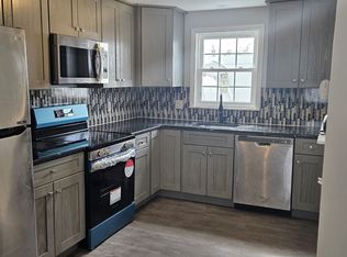 52 Braeburn Ln, Middletown, CT 06457