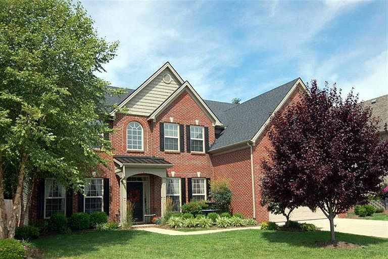 2nd image of 128 Old Fort Dr