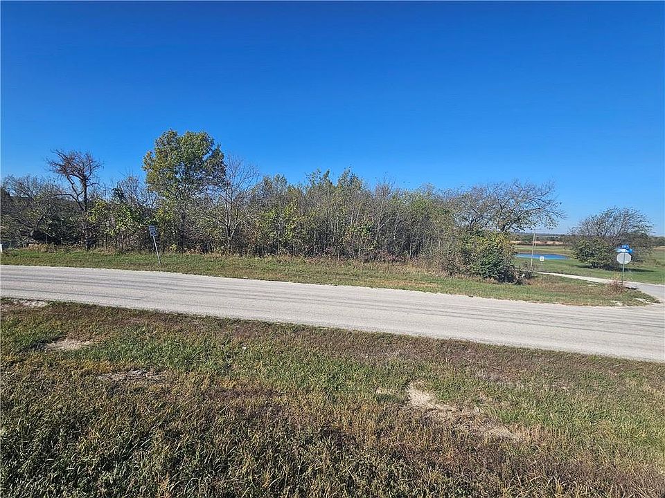 2nd image of Somerset Rd