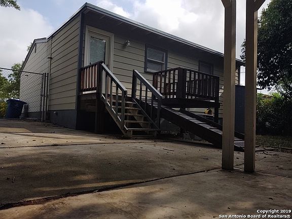 3rd image of 226 Harwood Dr
