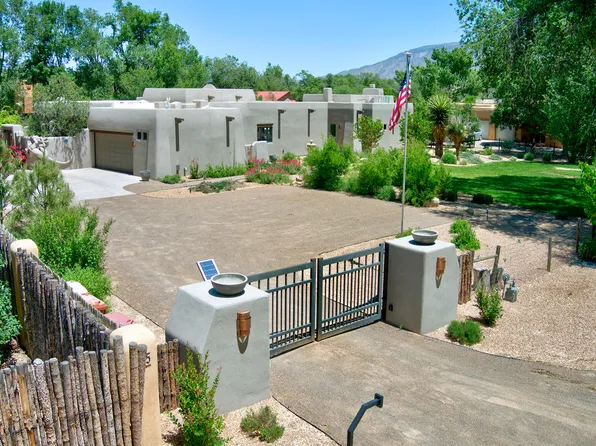 255 Nobles Ln, Corrales, NM 87048