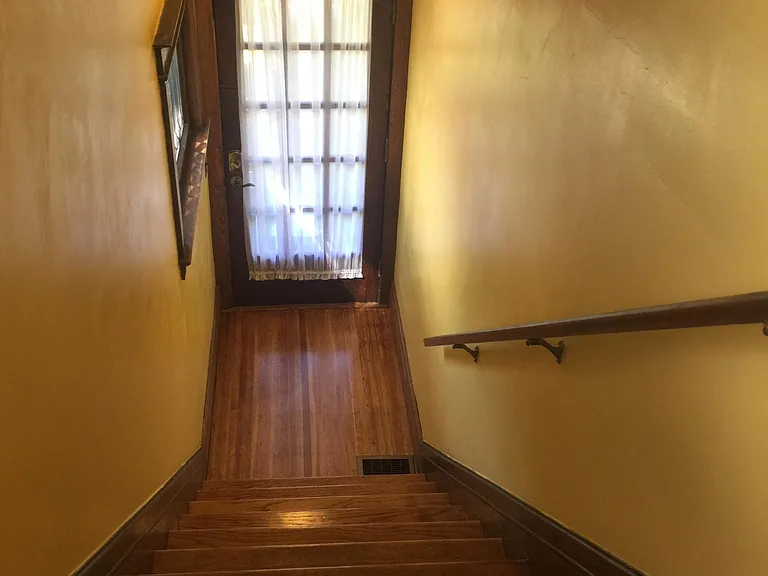173 Shepard St #UPSTAIRS — Photo 7