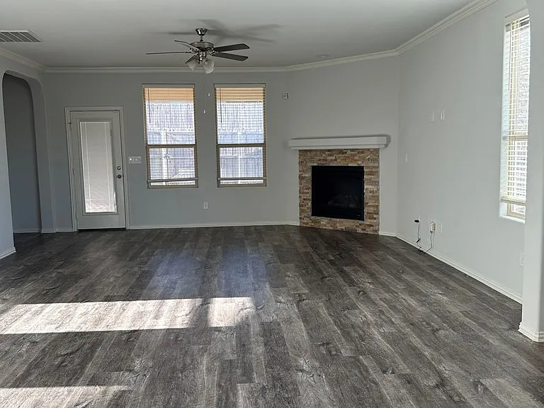 2308 Scenic Rd — Photo 4