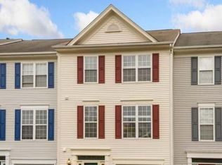 9407 Silver Meteor Ct, Manassas Park, VA 20111