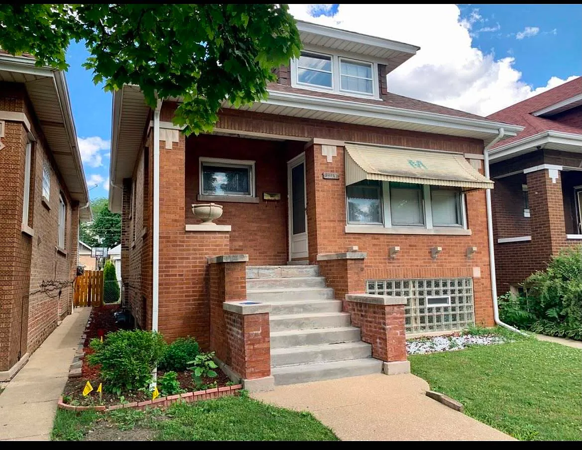 2 bed, 1100 sqft, $2,400 — Photo 1