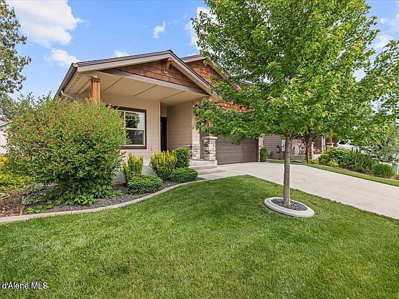 3rd image of 6676 N Idlewood Dr