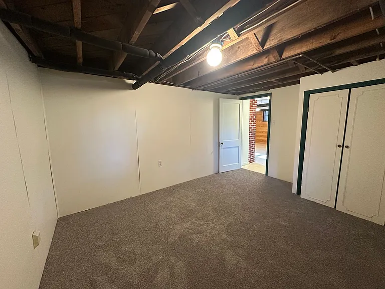1321 Peaks St — Photo 51