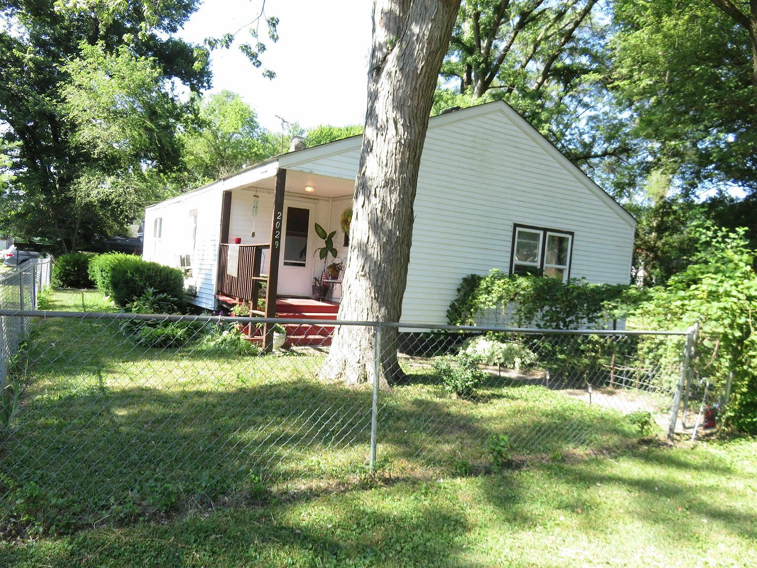 2029 E Indiana Ave, Muncie, IN 47303 Zillow