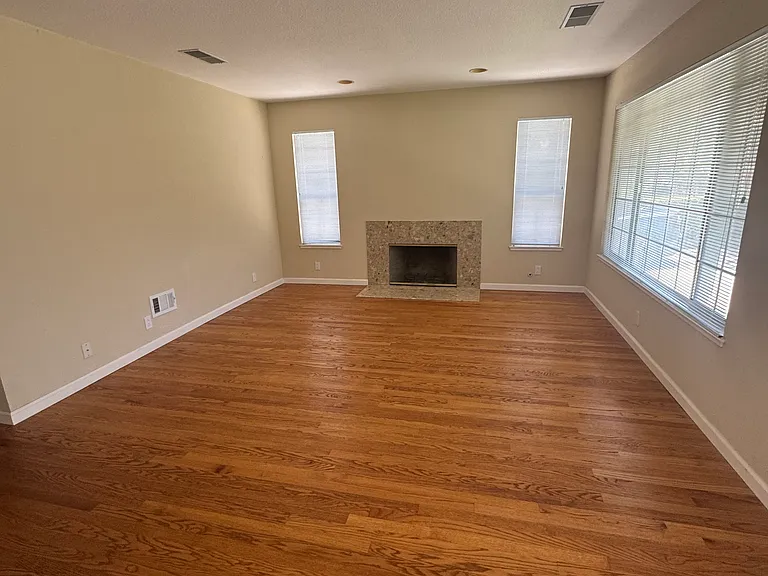 15546 Linda Ave — Photo 5