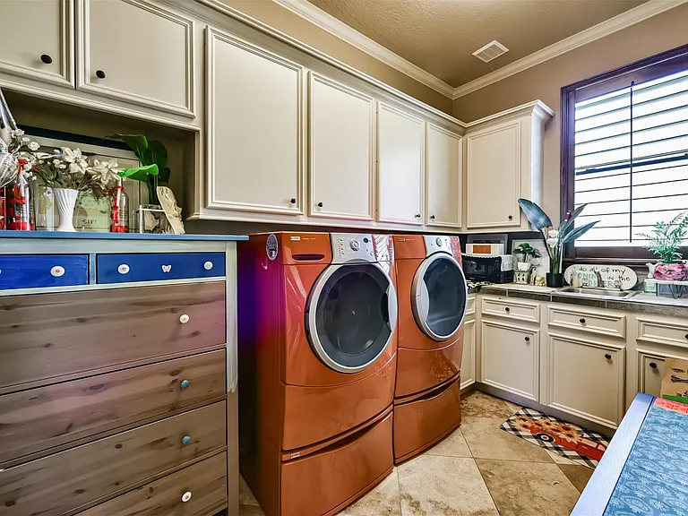 7603 Catalina Island Dr — Photo 28