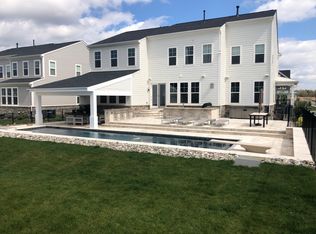 1018 Akan St SE, Leesburg, VA 20175