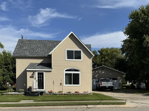 314 Vance Ave S, Erskine, MN 56535