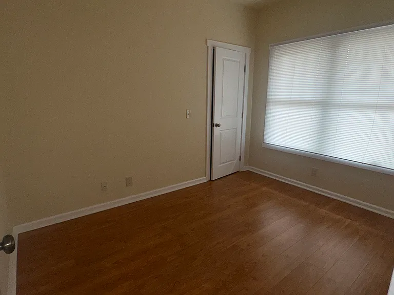 106 N Milpas St — Photo 3