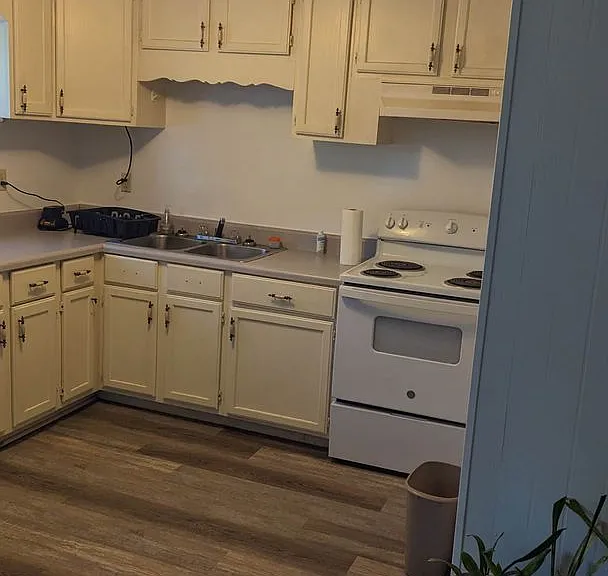 107 Magnolia St — Photo 3