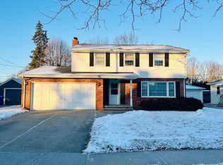 1701 S Douglas St, Appleton, WI 54914