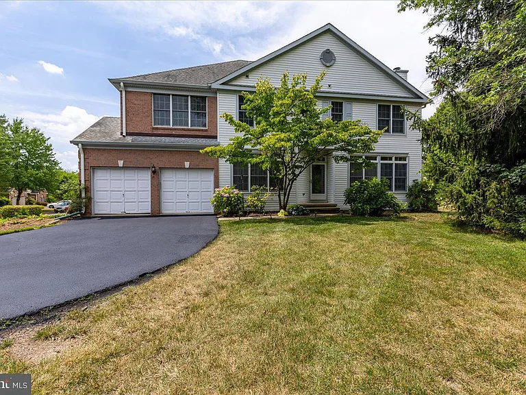 47 Wilkinson Way — Photo 3