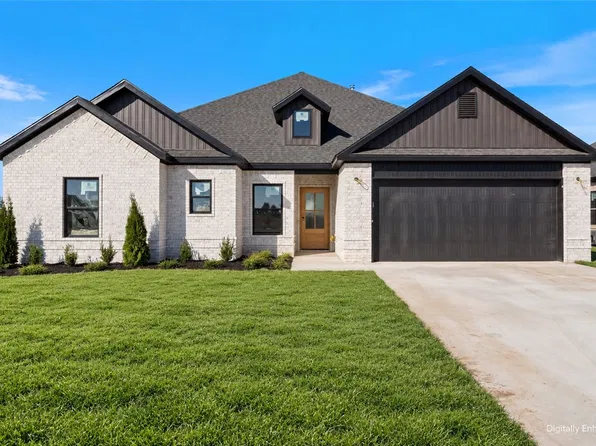 2408 Waters Ave, Pea Ridge, AR 72751