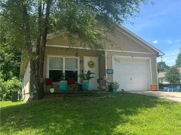 2804 Wenzel Ave, Kansas City, MO 64128