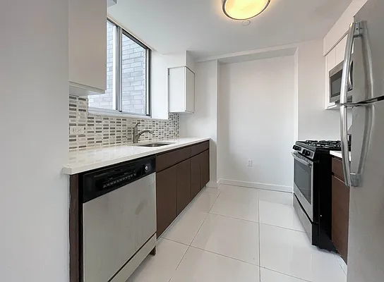 Rented by Kahen Properties | media 42