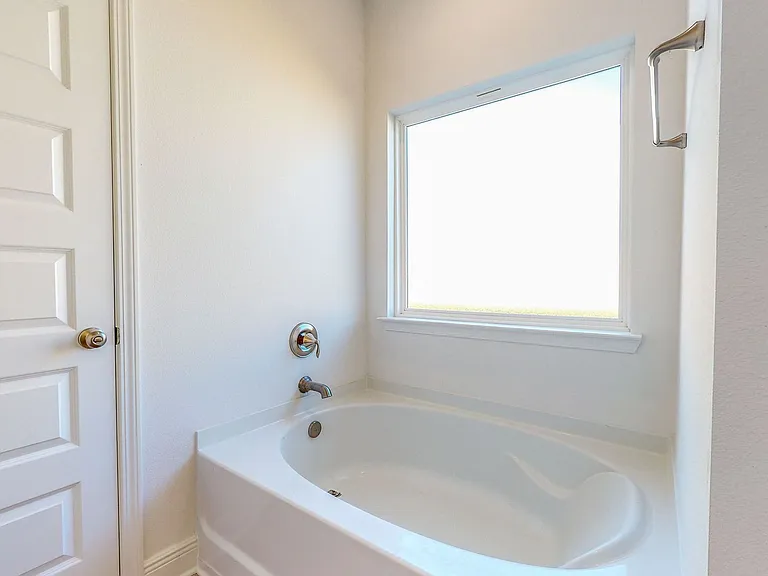 215 Jrs Way — Photo 2