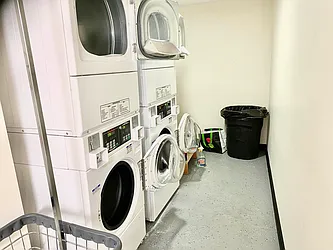 Rented by Papp Realty