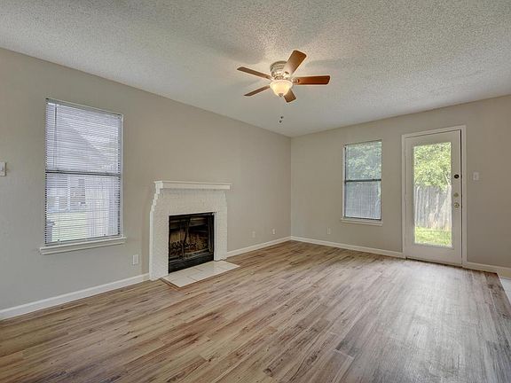 4th image of 9203 Kempler Dr