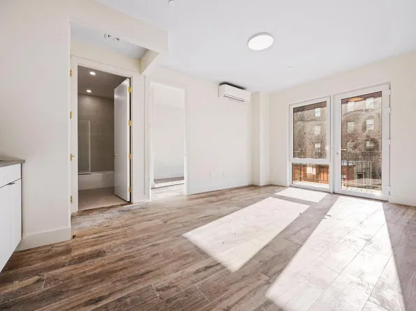 151 Hawthorne Street image 1 of 5