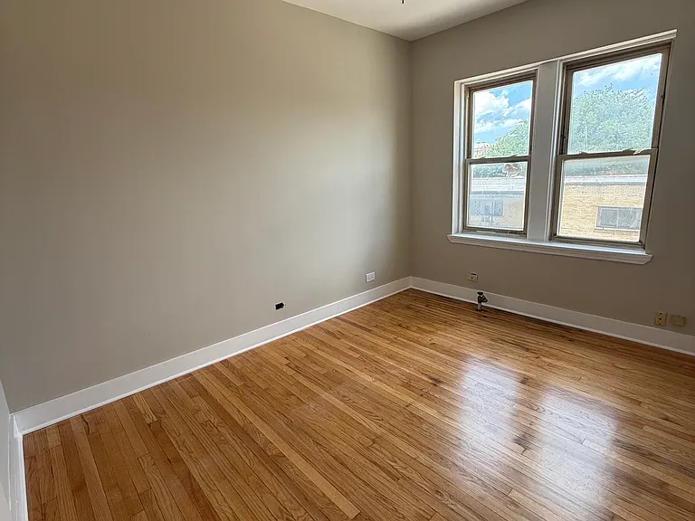 1523 W Farwell Ave #3A — Photo 9