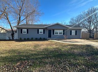 600 S Elm St, Mountain Grove, MO 65711