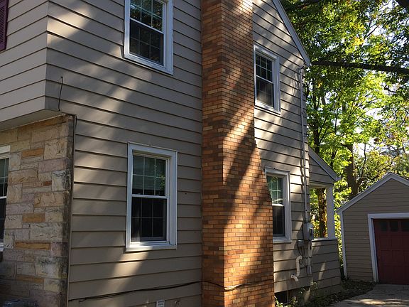 3rd image of 540 Linden St