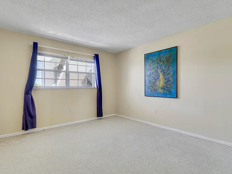410 Wilma Cir #308 — Photo 17