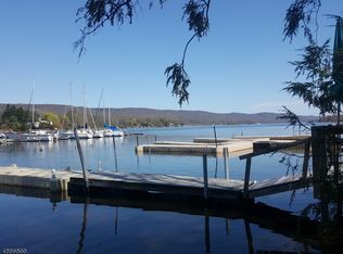 37 Olcott Rd, Hewitt, NJ 07421