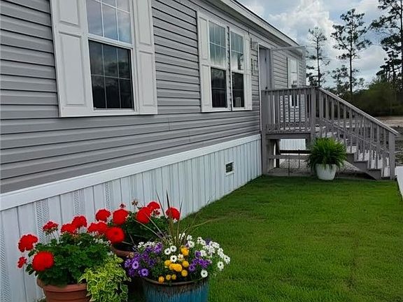 5th image of 460 Allison Dr