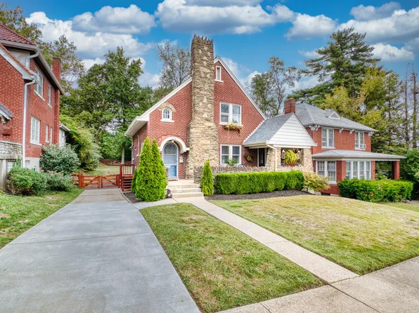 1010 Lawton Rd, Park Hills, KY 41011