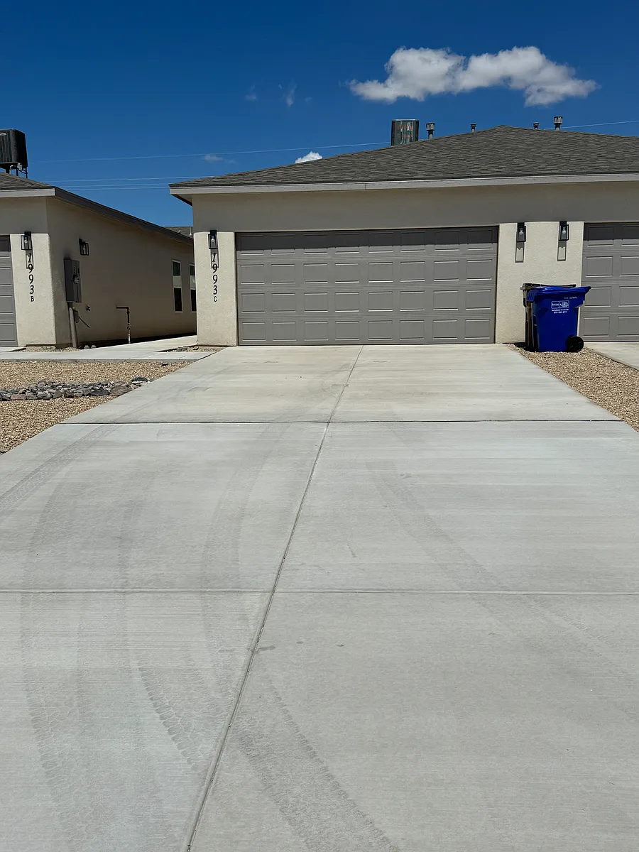 Photo 1 of 25 - 1993 Pinetrail St #C - Las Cruces, NM Primary Photo - 1993 Pinetrail St #C