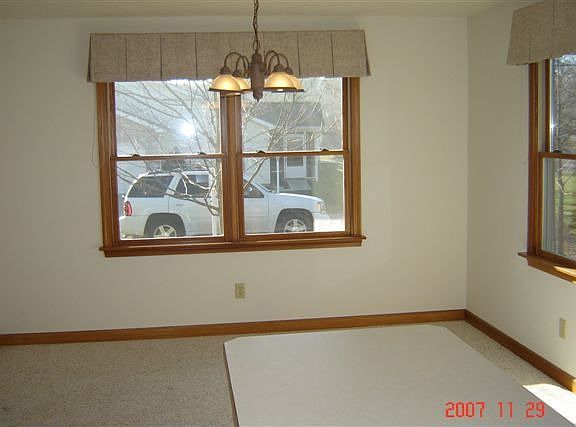 2nd image of 986 Hopewell Heights Dr