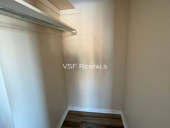 4th image of 110 Imperial Ct #107