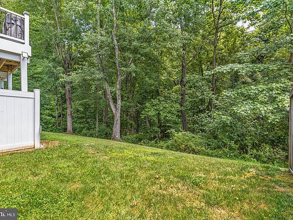 3rd image of 10209 Balsam Poplar Pl