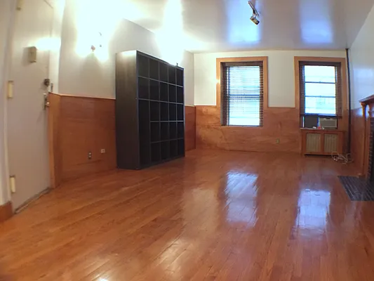 Rented by Salizzoni Realty | media 5