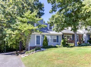 804 Olde Pioneer Trl APT 137R, Knoxville, TN 37923