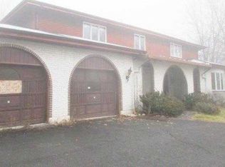 221 Dyson Rd, Swiftwater, PA 18370