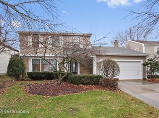 915 Knollwood Dr, Buffalo Grove, IL