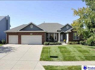 3928 N 158th St, Omaha, NE 68116