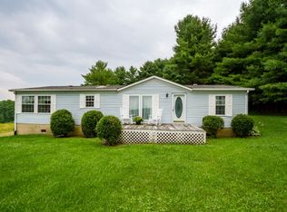 8422 Snake Creek Rd, Hillsville, VA 24343