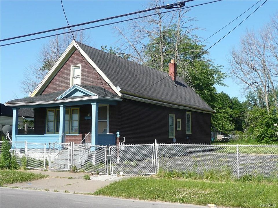 2nd image of 80 Herman St