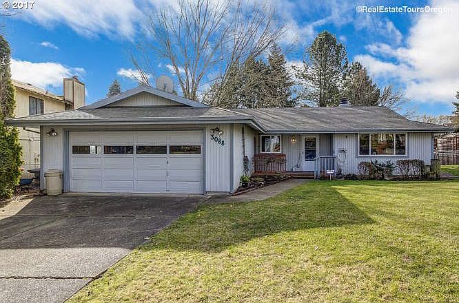 2nd image of 3088 SE Willow Dr