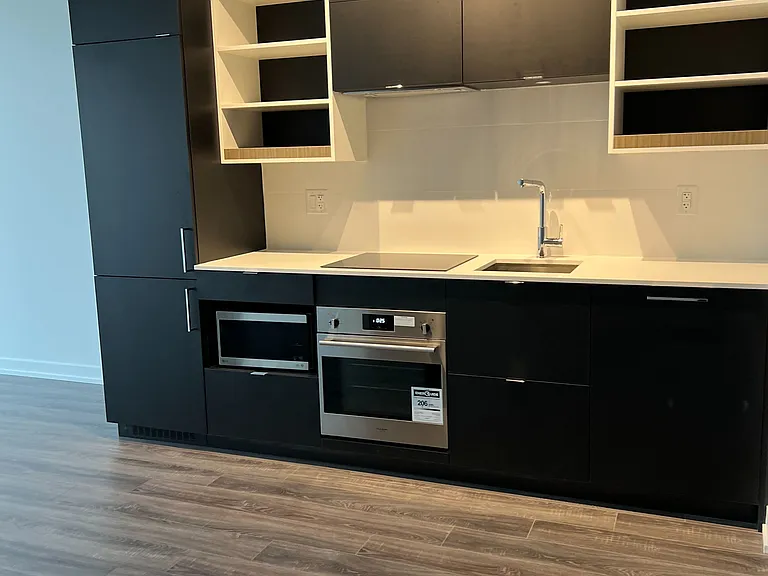 20 Edward St #2612 — Photo 10